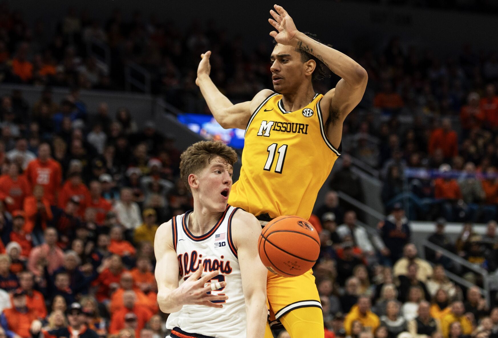 Mizzou, Illinois trade Braggin’ Rights blows before Illini prevail in final minute